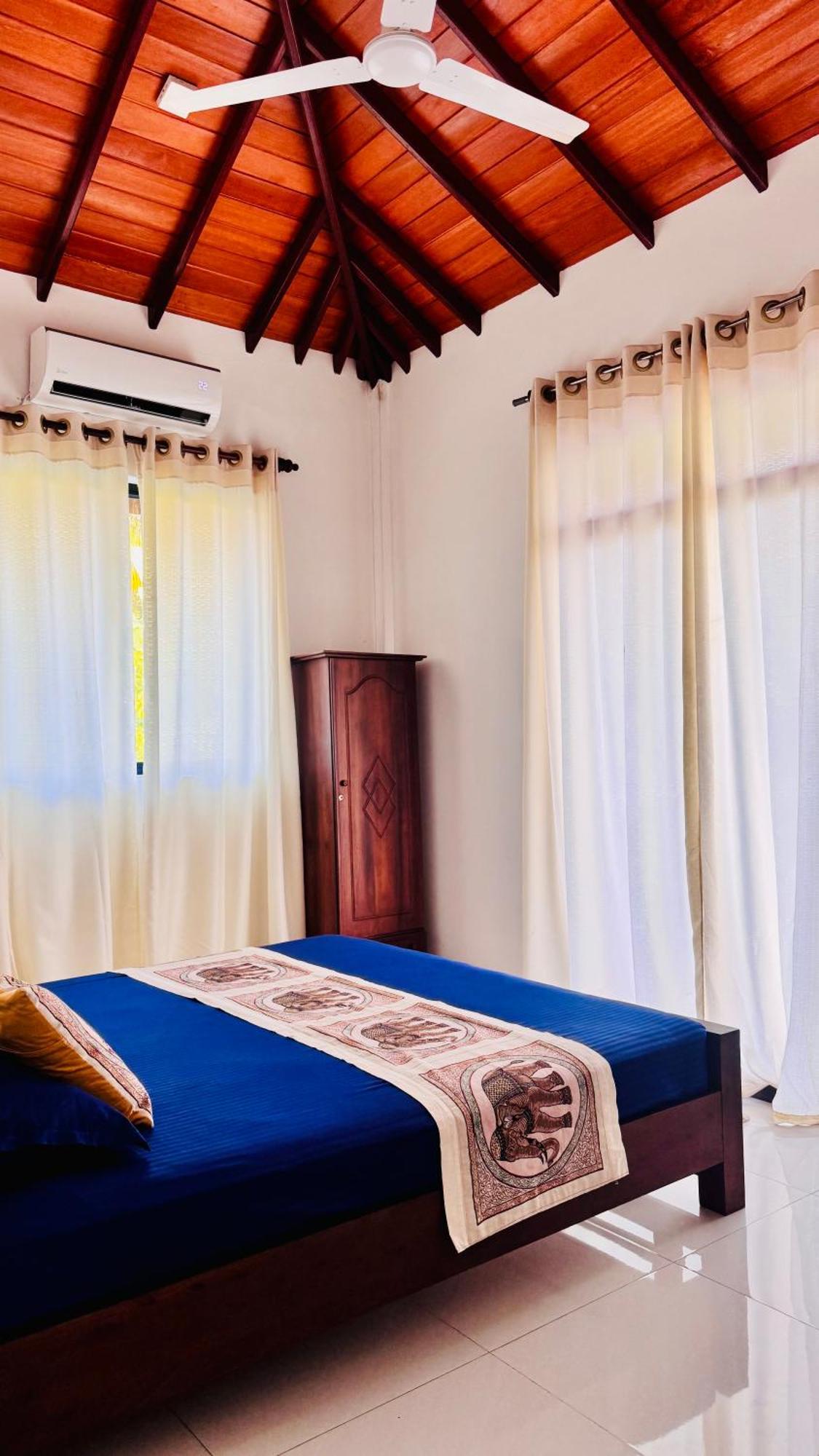 Sritaly Inn Mirissa Kültér fotó